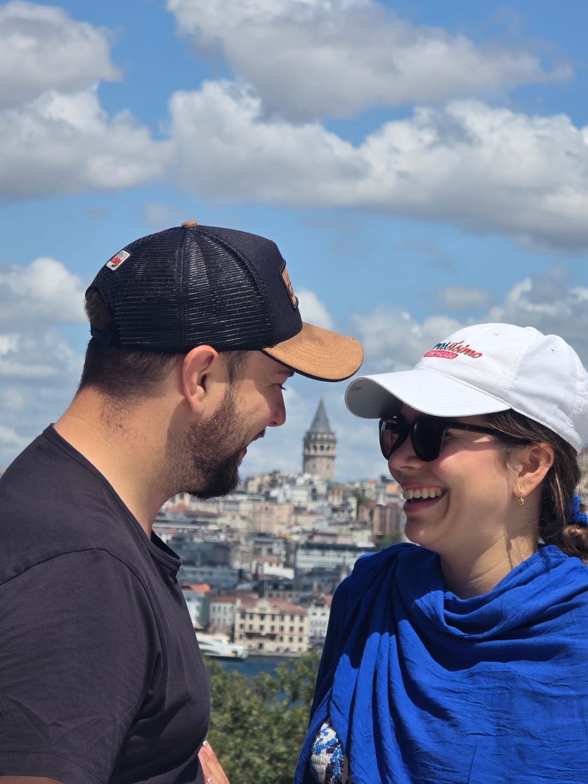 ALEXANDRA & ALEJANDRO